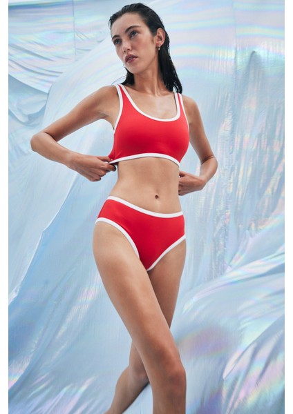 Tek Beden Kırmızı Bikini Üstü-aysu Türkoğlu Koleksiyonu