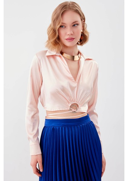 Bel Kısmı Detaylı Crop Saten Bluz indirimleri
