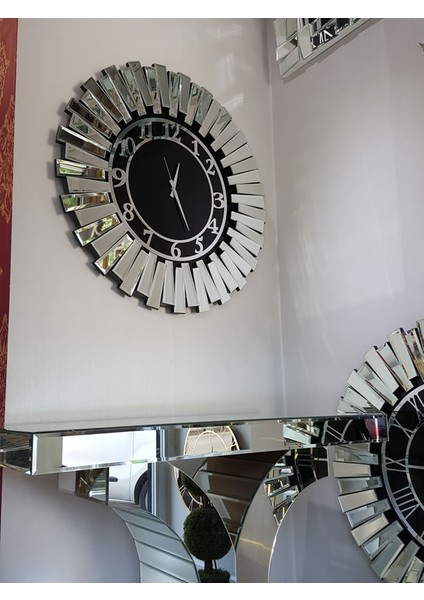 Güneş Silver Latin Black Model Gümüş Siyah Renk 85 Cm Dekoratif Aynalı Duvar Saati indirimleri