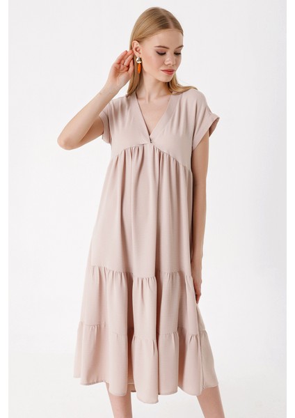 Kadın V Yaka Volanlı Elbise RD23YB112398 indirimleri