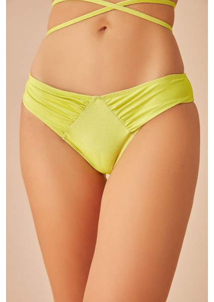 Ön Detaylı Parlak Bikini Alt
