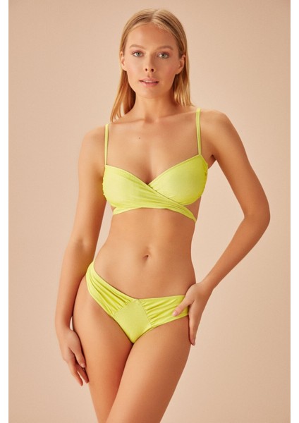 Ön Detaylı Parlak Bikini Alt