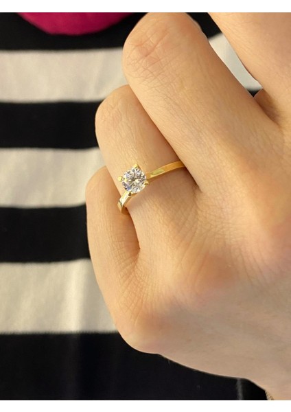 Pırlanta Montür Klasik Tek Taş Altın Yüzük 8 Ayar modelleri