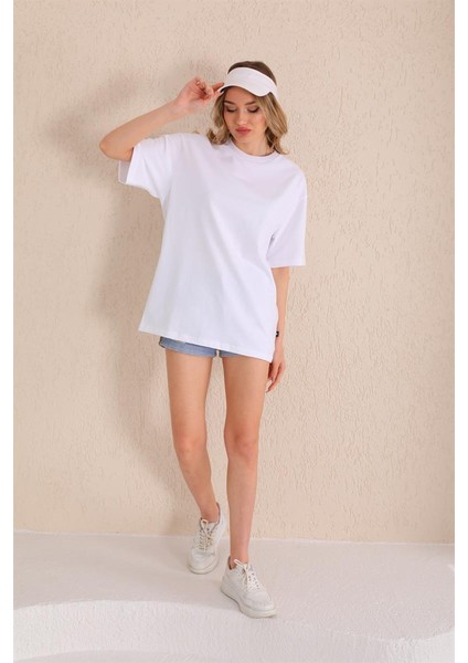 Beyaz Bisiklet Yaka Kadın Oversize T-Shirt MW5784