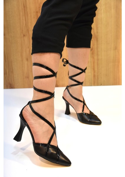 (Kırcalı) Burnu Kapalı Bileğe Dolamalı Topuklu Kadın Ayakkabı Siyah indirimleri