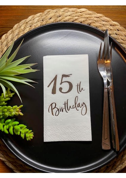 Gümüş Yaldızlı Beyaz On Beş Yaş Bırthday Garson Katlama Peçete 16 Lı