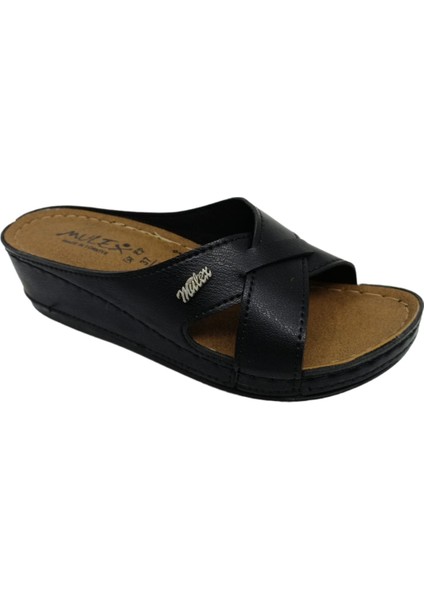 1852 Kadın Siyah Günlük Kullanım Terlik fiyatları