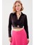 Bel Kısmı Detaylı Crop Saten Bluz 4