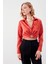 Bel Kısmı Detaylı Crop Saten Bluz 4