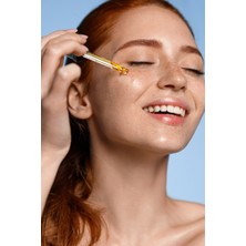 Bade Natural Kuşburnu Aydınlatıcı ve Leke Karşıtı Göz Serumu 15 ml