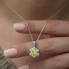 İreyun ​925 Ayar Gümüş Buğday Sarısı Baget Taşlı Kadın Gümüş Kolye