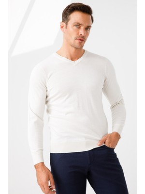 Desen Triko Erkek Basic V Yaka Ince Triko Kazak