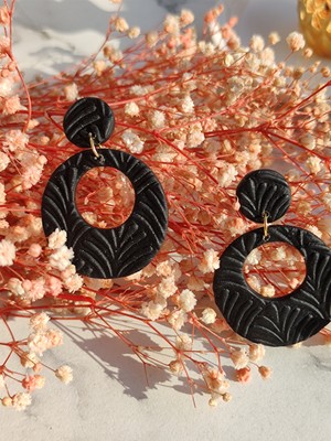 Gizy Store Polimer Kil Siyah Yuvarlak Kadın Küpe