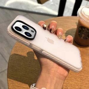 Apple iPhone 13 Pro Max Kılıf Zebana Airbag Fundas Silikon Kılıf Beyaz