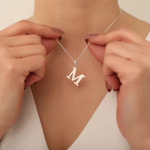 Vetro Silver Kadın 925 Ayar Gümüş M Harf Kolye