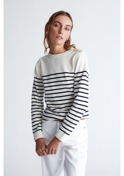 Styleboom x Peraluna Audrey Pullover Omzu Düğmeli Çizgili Organik Pamuk Mevsimlik Kadın Triko Kazak ekru/lacivert