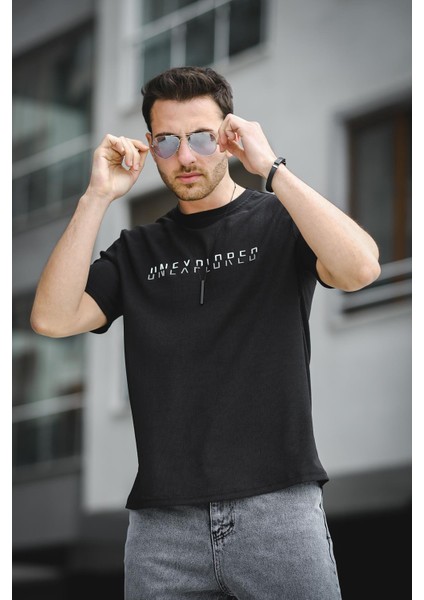 Unexplored Baskılı Comfort Fit Bisiklet Yaka Likralı Erkek Tshirt