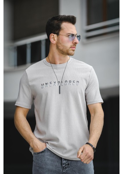 Unexplored Baskılı Comfort Fit Bisiklet Yaka Likralı Erkek Tshirt