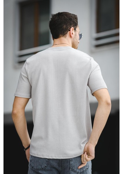 Unexplored Baskılı Comfort Fit Bisiklet Yaka Likralı Erkek Tshirt