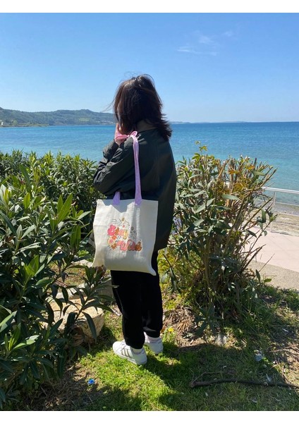 Pembe Puantiyeli Çanta