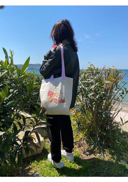 Pembe Puantiyeli Çanta fiyatları