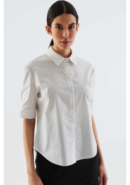 Çizgili Kısa Kollu Kadın Gömlek Kemik Y2213564_019