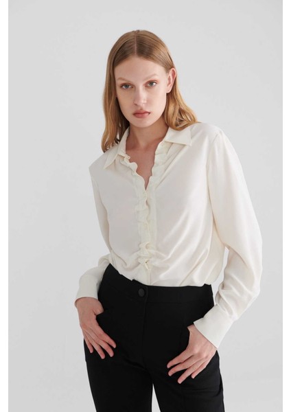 Yakası Büzgülü Kadın Gömlek Kemik K2313585_019