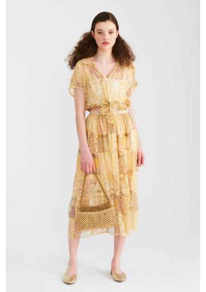 Düğmeli V Yakalı Kadın Gömlek Bej Y2213519_024 modelleri