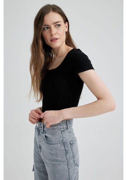 Fitted U Yaka Basic Kısa Kollu Crop Tişört A0387AX23SP