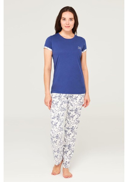 3697 Kadın Yuvarlak Yaka Pijama Takım