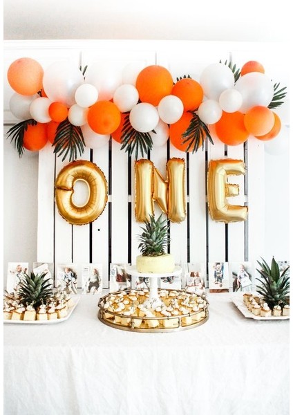 1 Yaş Doğum Günü Balon Set Gold One Yazılı Folyo Balon ve Turuncu Beyaz Lateks Balon Zinciri