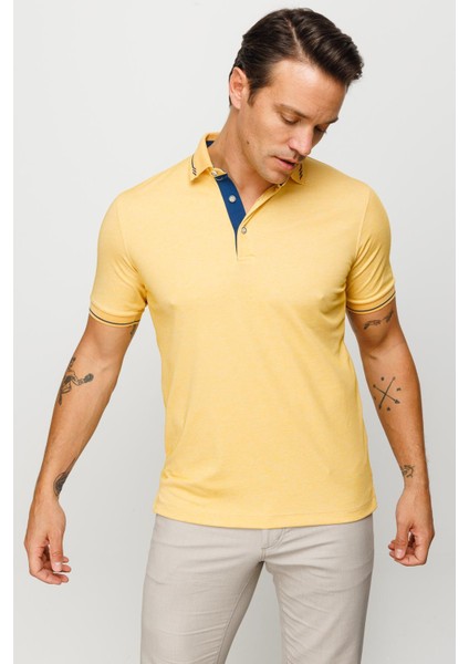 Erkek Polo Yaka Yakası ve Kolu Triko T-Shirt Sarı