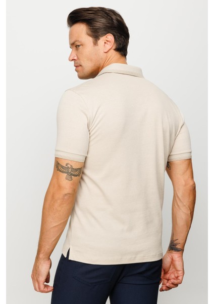 Erkek Polo Yaka Yakası ve Kolu Triko Cepli T-Shirt Bej fırsatları