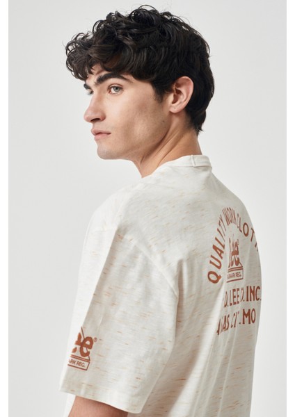 Lee Erkek Beyaz Bisiklet Yaka Tişört fırsatları