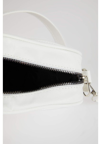 Kadın Kalp Görünümlü Suni Deri El Çantası A8693AXNS indirimleri