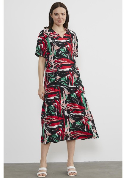 V Yaka Cep Detaylı Büyük Beden Elbise - Siyah