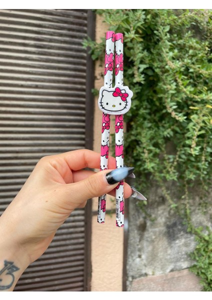 Planet Butik Lisanlı Hello Kitty 2li Kalem ve Silgi Seti