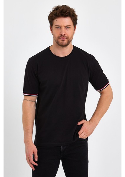 Erkek Siyah Basic Kolları Şeritli %100 Pamuk Bisiklet Yaka Regular Fit T-Shirt
