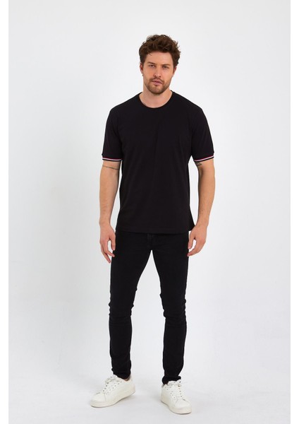 Erkek Siyah Basic Kolları Şeritli %100 Pamuk Bisiklet Yaka Regular Fit T-Shirt