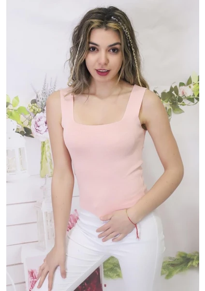 Kadın Açık Pembe Kare Yaka Triko Atlet Bluz Crop Standart Beden