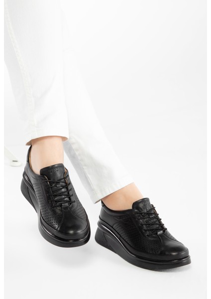 Kadın Derı Comfort Ayakkabı 824 3537 Bn Ayk Y23 indirimleri