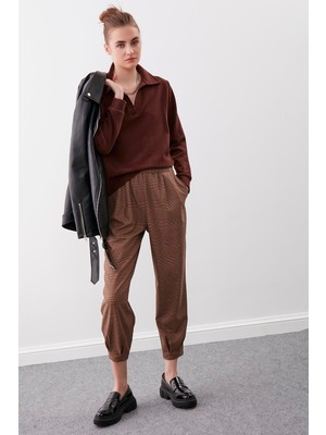 Vitrin Ekose Desen Pileli Havuç Pantolon