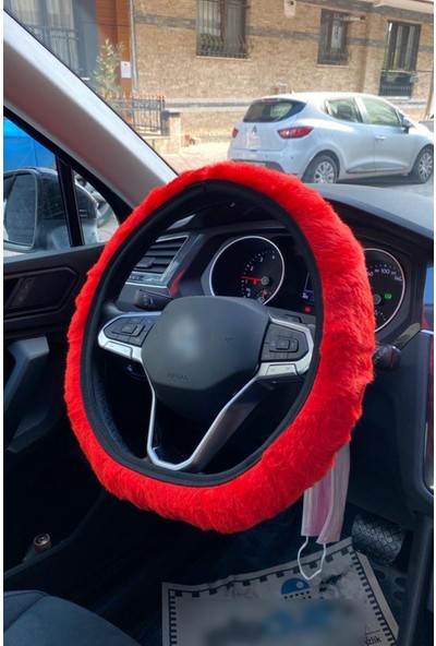 Arabasına Aşıklar Kulübü Kırmızı Peluş Direksiyon Kılıfı