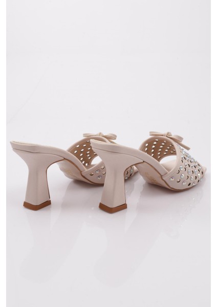 7256 Kadin Kurdela Detayli Topuklu Terlik modelleri