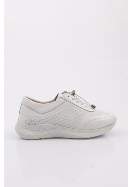 8000 Kadın Bağcikli Lazer Baskili Comfort Ayakkabi