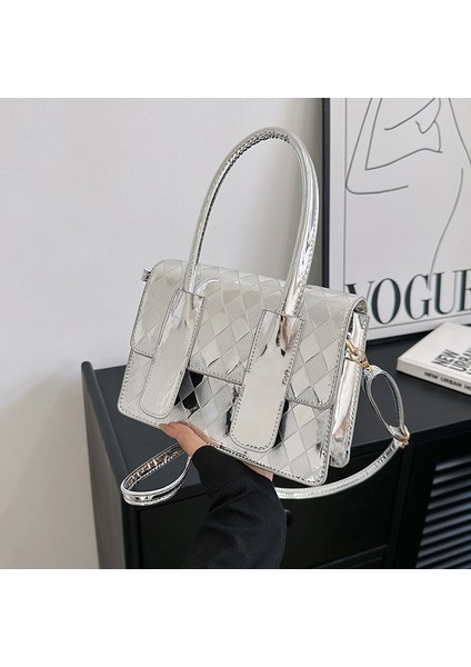 Tek Omuz Çapraz Askılı Düz Renk Küçük Kare Çanta (Yurt Dışından) fiyatları