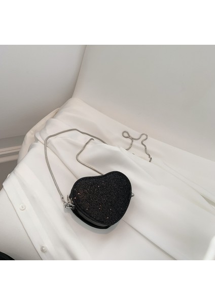 Kadın Modası Kalp Şekli Postacı Çantası (Yurt Dışından) fiyatları