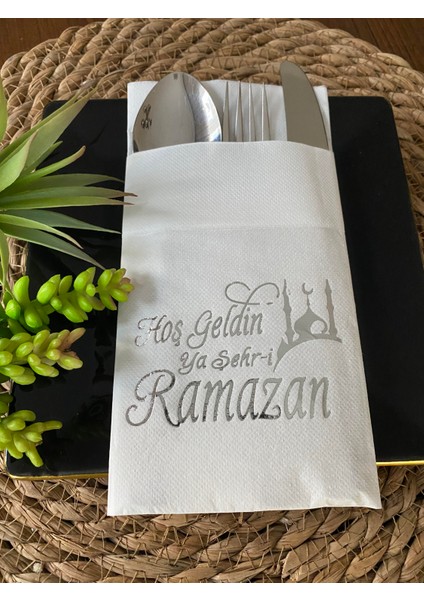 Gümüş Yaldızlı Beyaz Hoş Geldin Ya Şehri Ramazan Cepli Touch Peçete 12 Lı 40X40