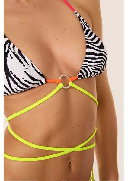 40712 Siyah Beyaz Bikini Takımı modelleri