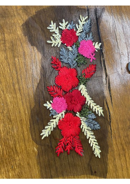 Tül Üzeri Nakış Işleme Çiçekli Yapraklı Set Aplike Arma Dikiş Hobi Aksesuarı